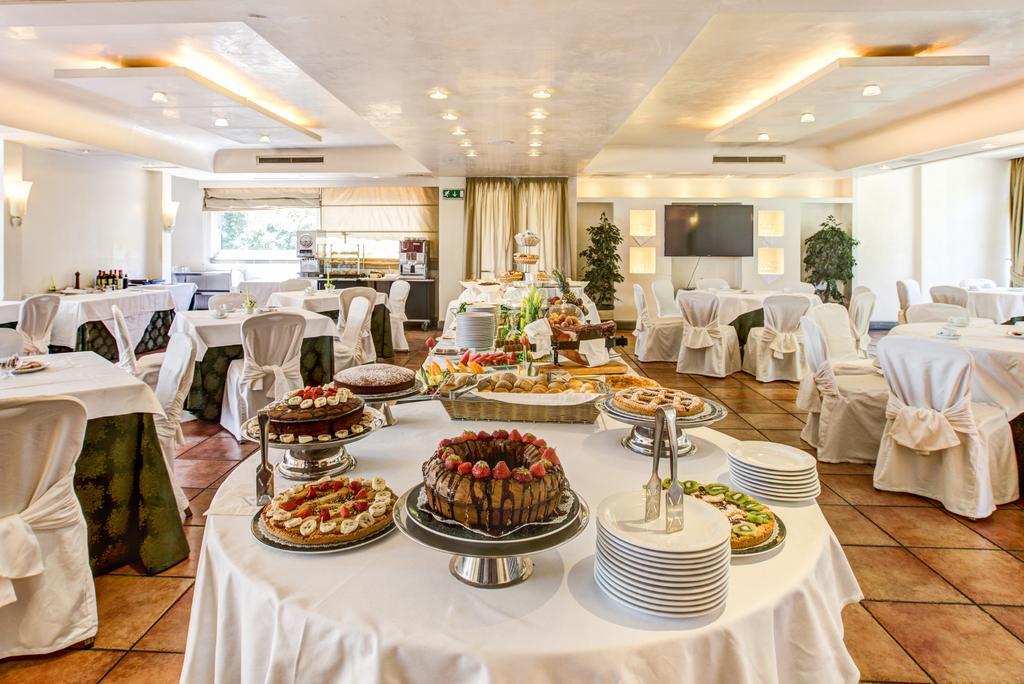 Appia Park Hotel Rome Bagian luar foto